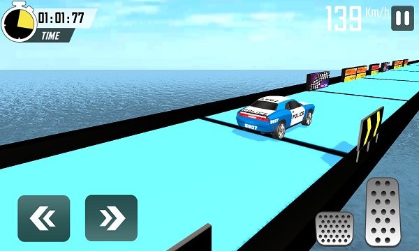 警車特技大坡道游戲下載