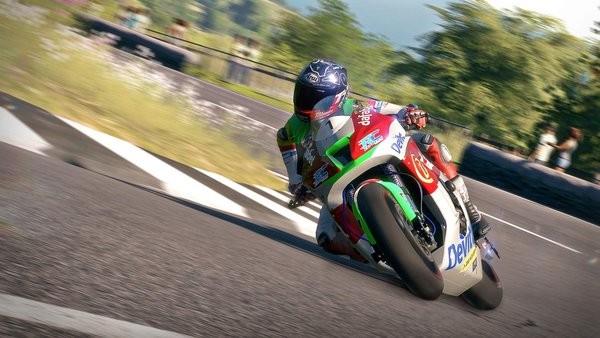 狂野極速摩托手游 v1.5.1 安卓版 1
