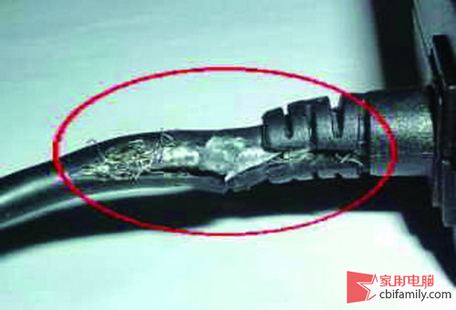 主板、電源都會(huì)漏電